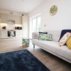 Apartment 16 North Road Flat 3 By Mia Living Free Parking On Site 